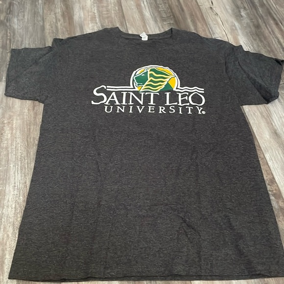 College Corner Saint Leo University Gray Short Sleeve Medium Tee - Picture 1 of 4